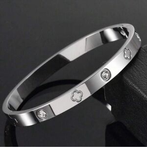 Silver Plated Stainless Steel Clover Cubic Zirconia Love Bracelet